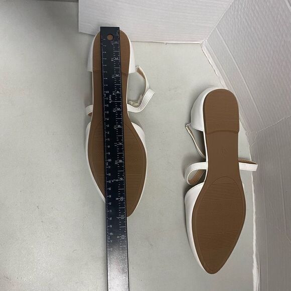 TRARY Women’s White Dorsey Cross Cross Flats Sz 11 Closed Pointed Toe New in Box - Picture 4 of 9